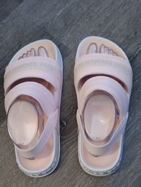 New Balance Peach Pink White Women's Sandals